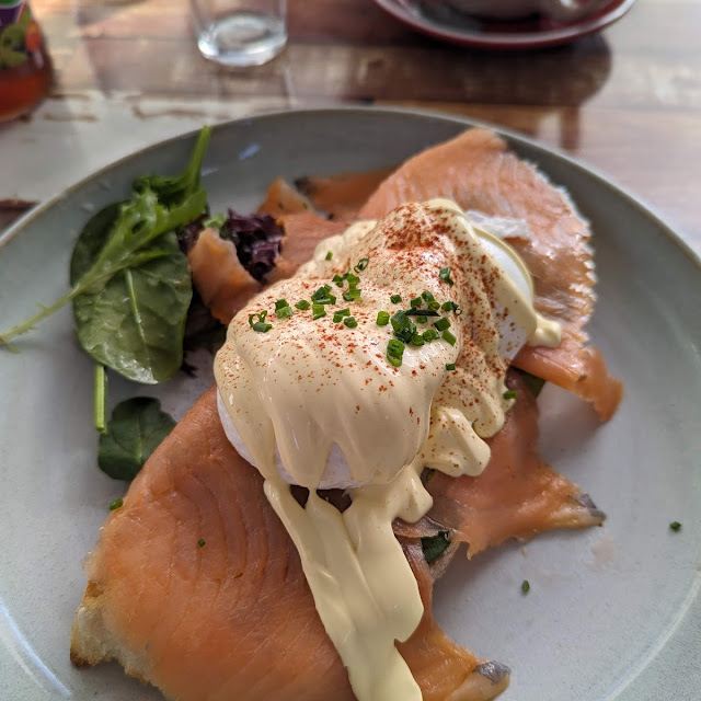 Eggs Benny with Smoked Salmon