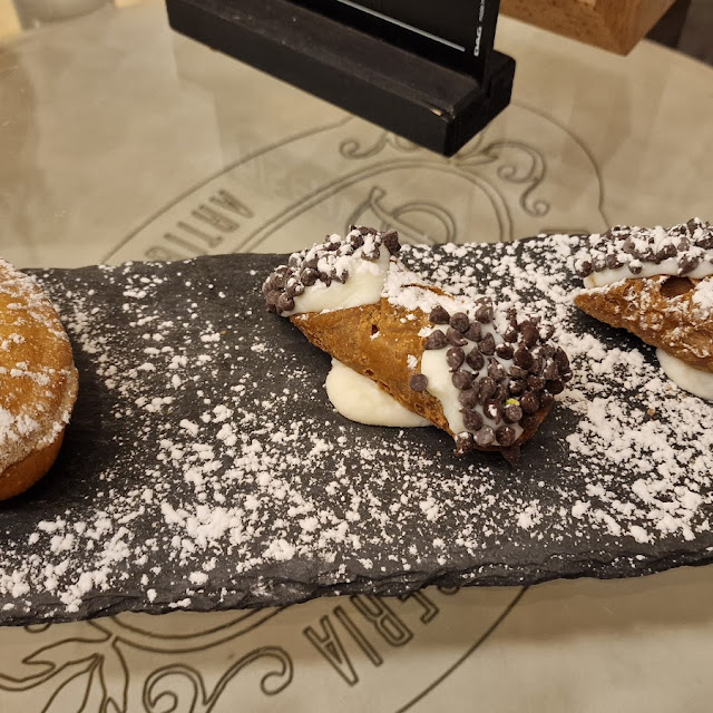 Cannolo Siciliano Al Pistacchio