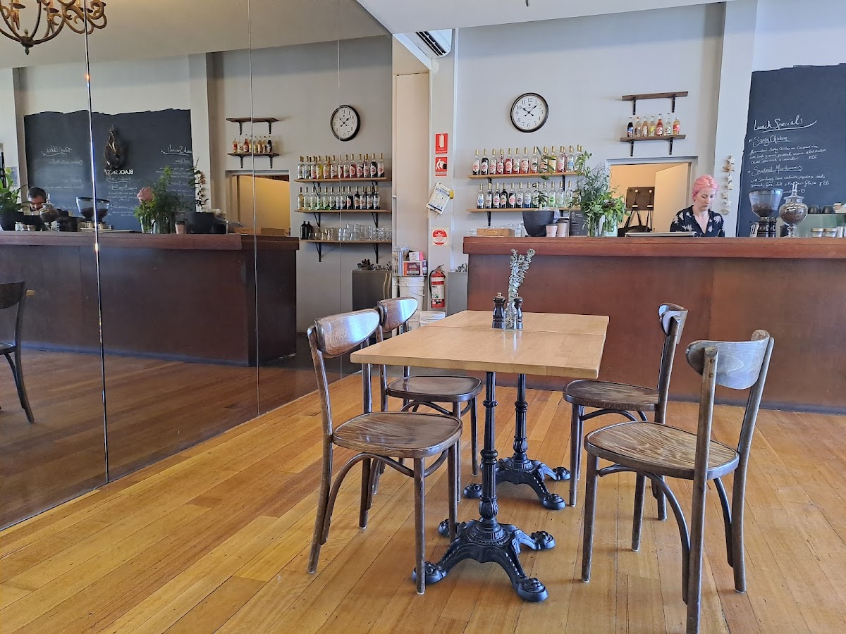 Black Sheep - 59/61 Hanson St