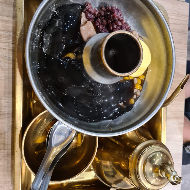 Milk Tea Hot Pot