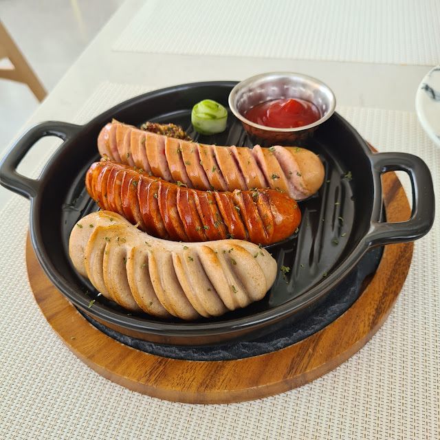 Mixed Sausages with Mustard