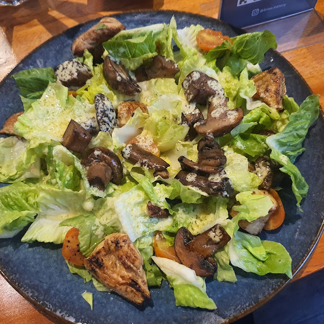 Blau Salad