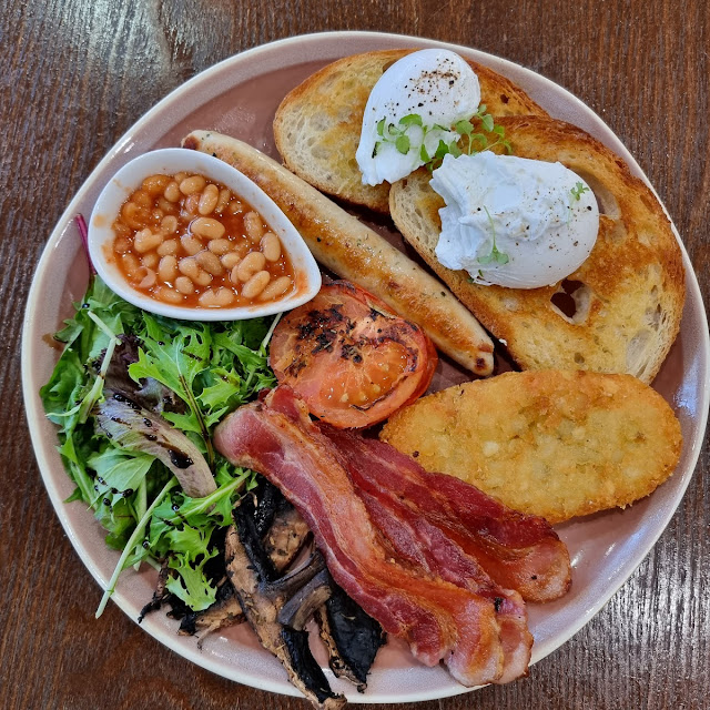 English Breakfast