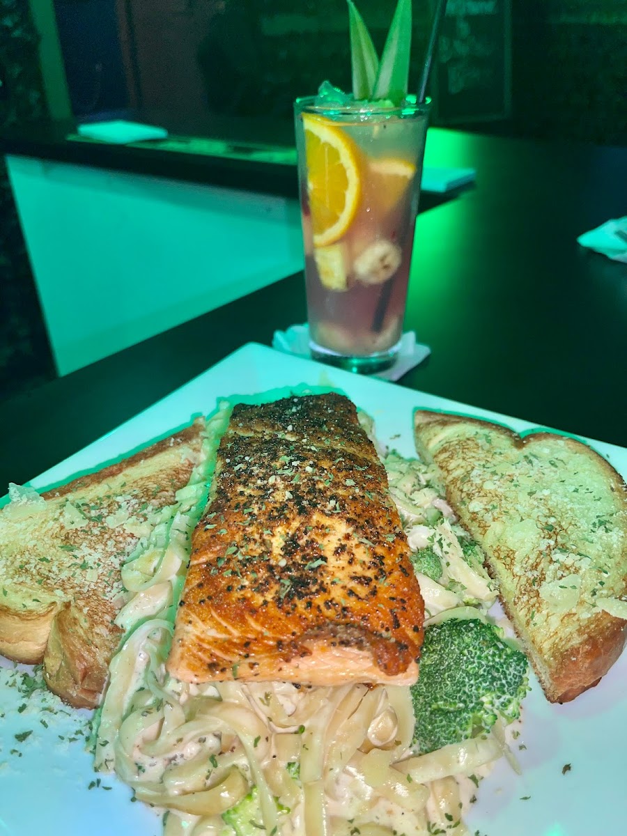 B.NiCole’s Bistro