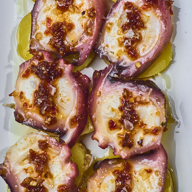 Pulpo Al Pesto Rojo