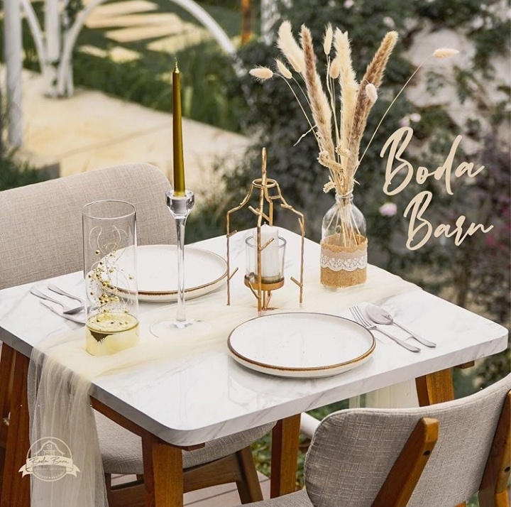 Boda Barn