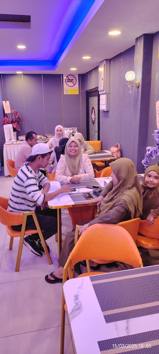 BOLLY DELIGHT'S CAFE & FINE DINING