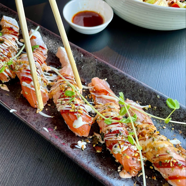 Salmon Aburi
