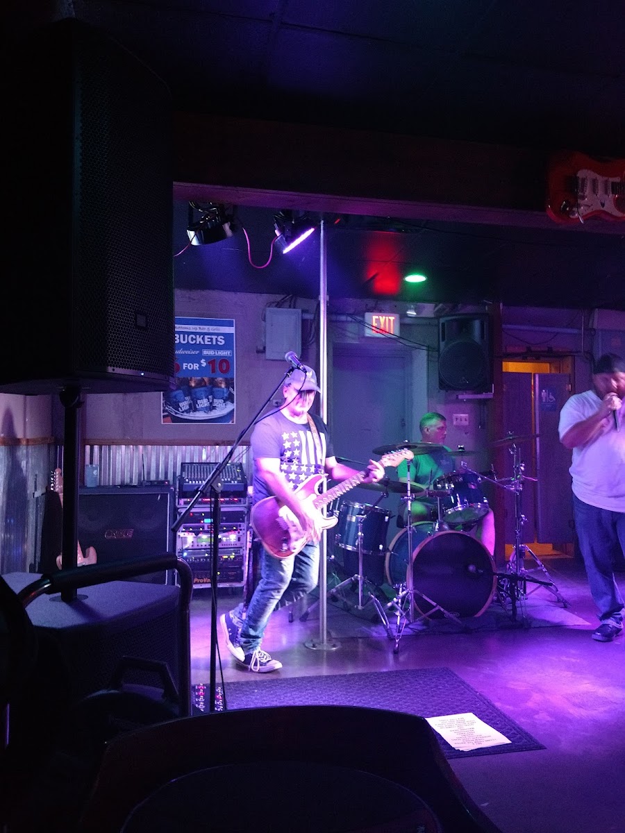 Bottoms Up Bar