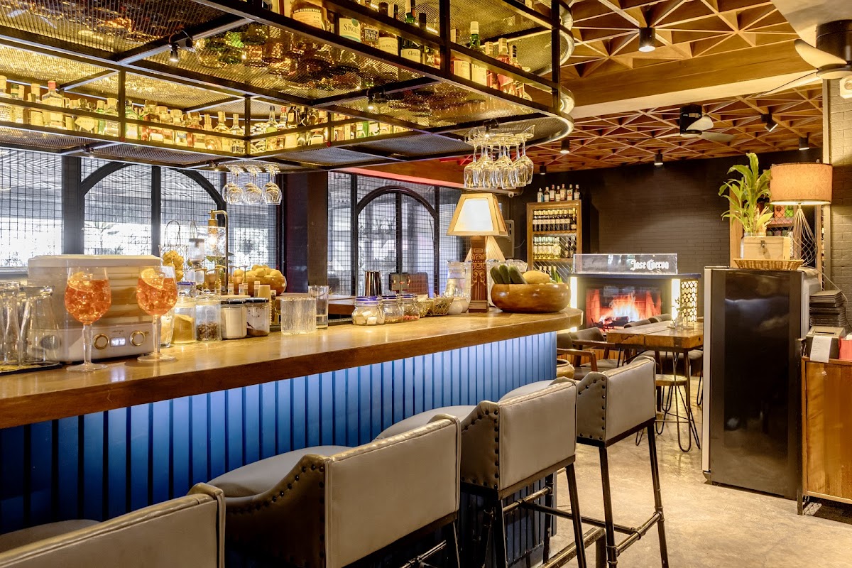 Boudica Café Bar - CityGolf Plaza
