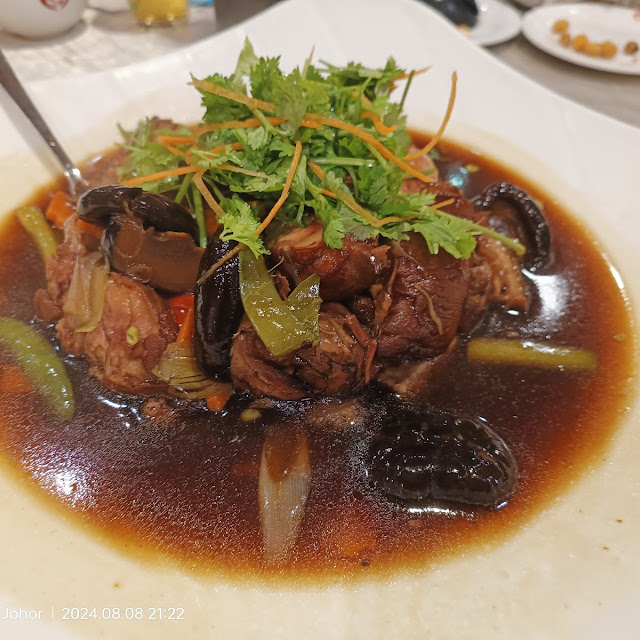 古早红烧焖猪蹄