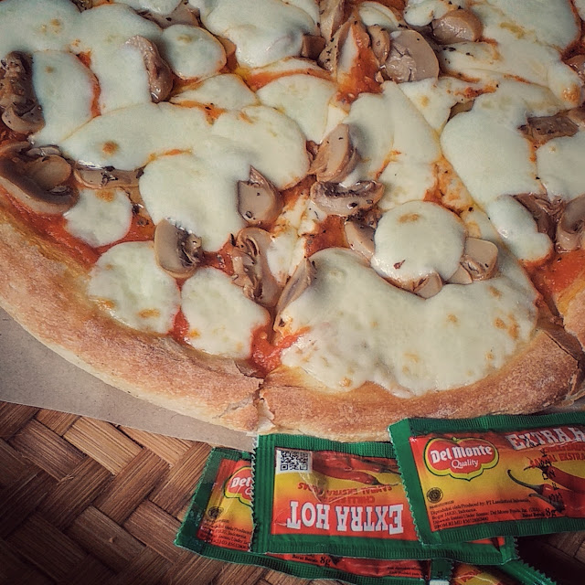 Mushroom Pizza
