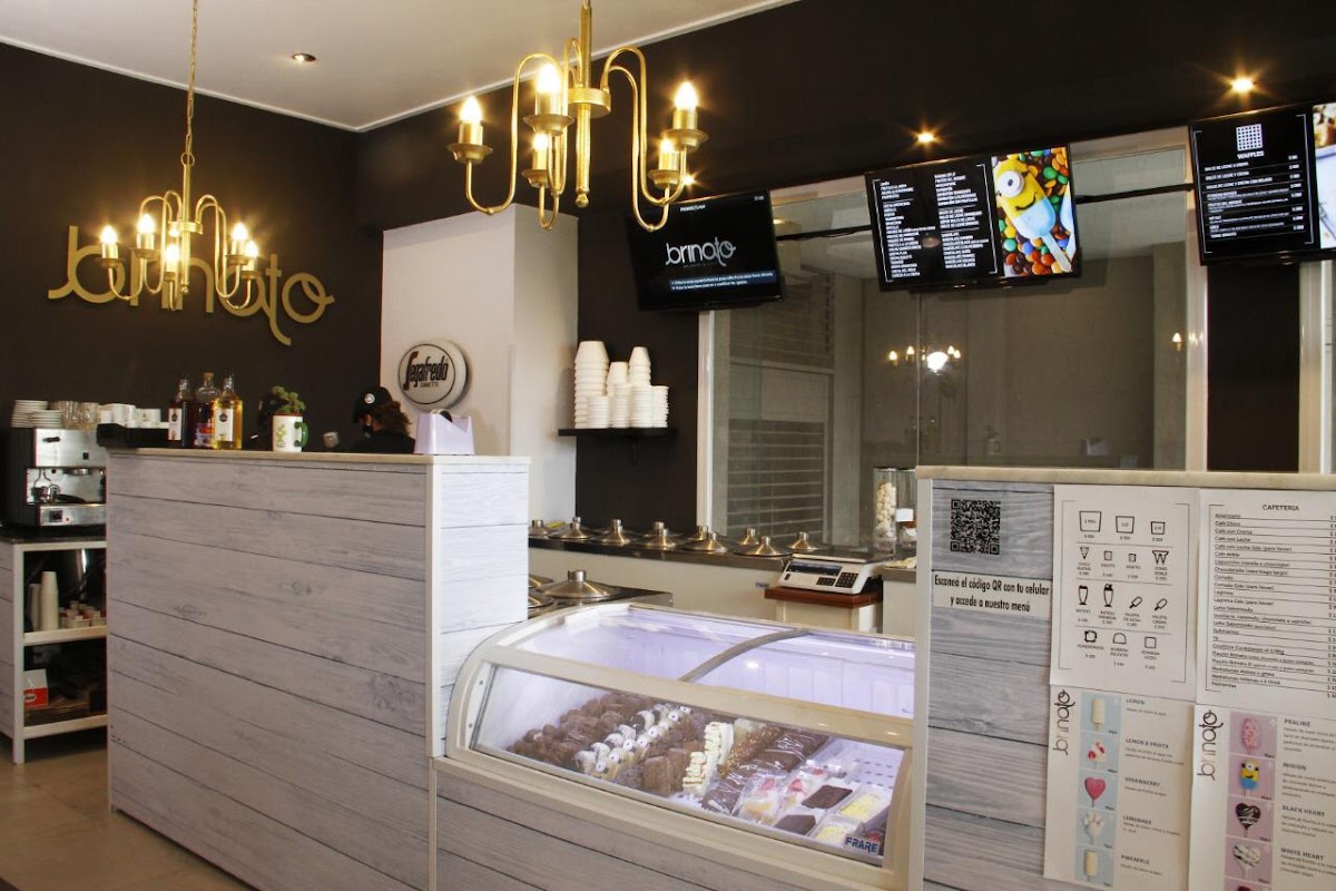 Brinato helados & café