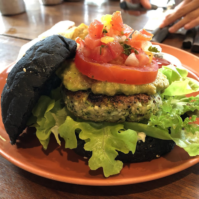 Broccoli Quinoa Charcoal Burger