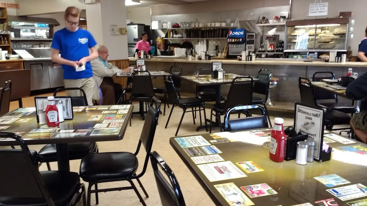 Brookfield Family Diner