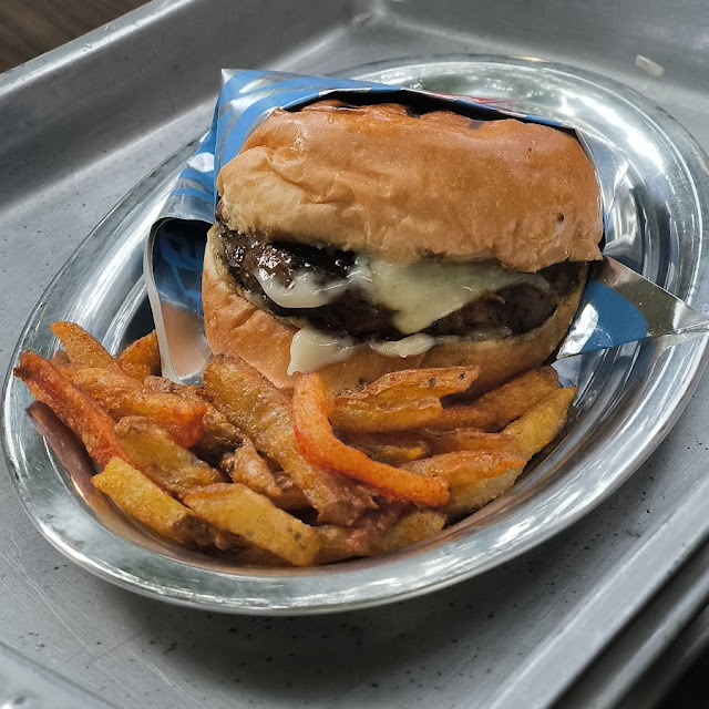 The Dukes Mushroom Cheese Burger
