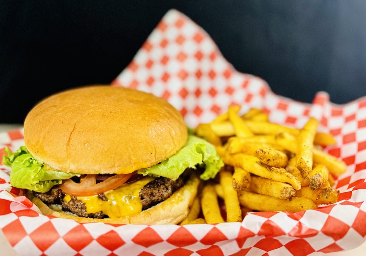 Brothers Cafe (Food Truck)