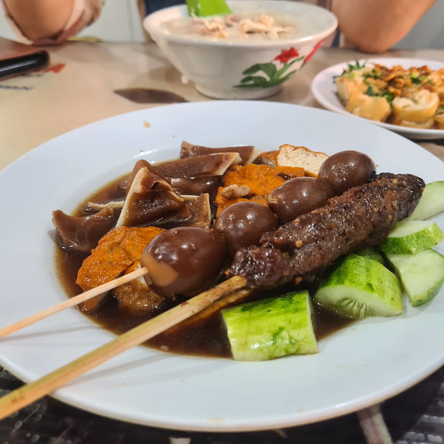 Sekba Kuping Dan Daging Babi