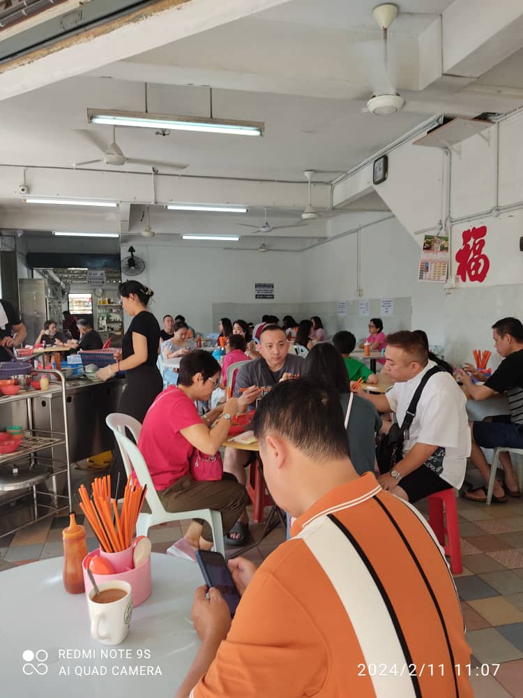 BUKIT BERUANG DUCK MEE Kedai Makanan & Minuman Chia Yean 佳园茶餐室