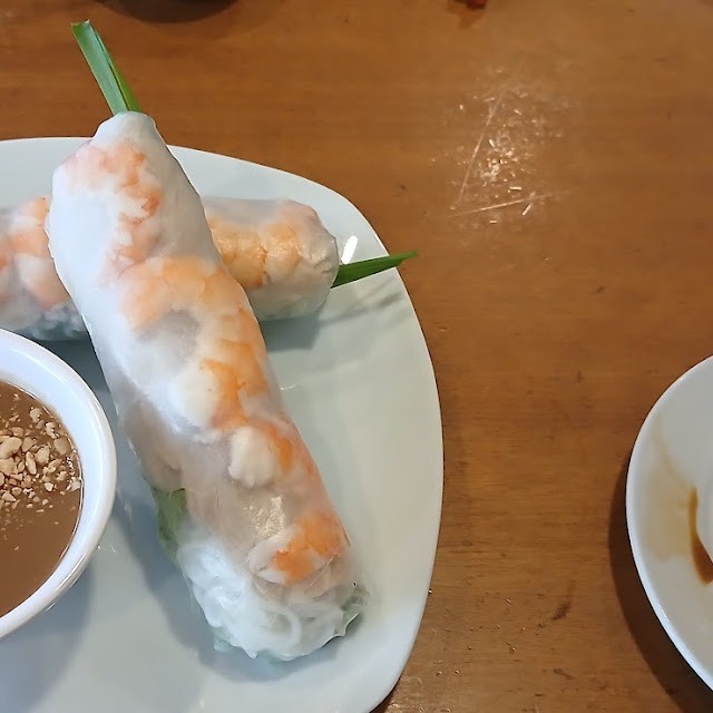 Shrimp and Pork Salad Rolls
