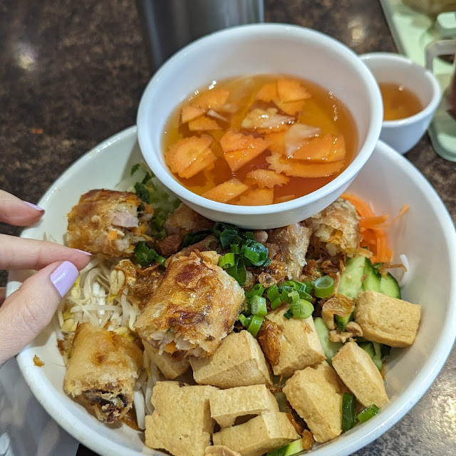 Bun Cha Gio That Nuorng Vegetarian