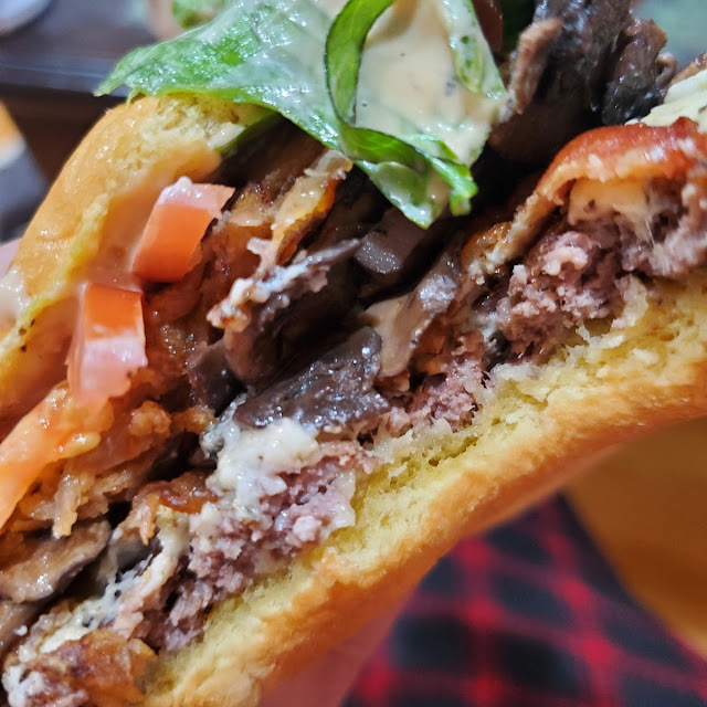 Double Cheeseburger