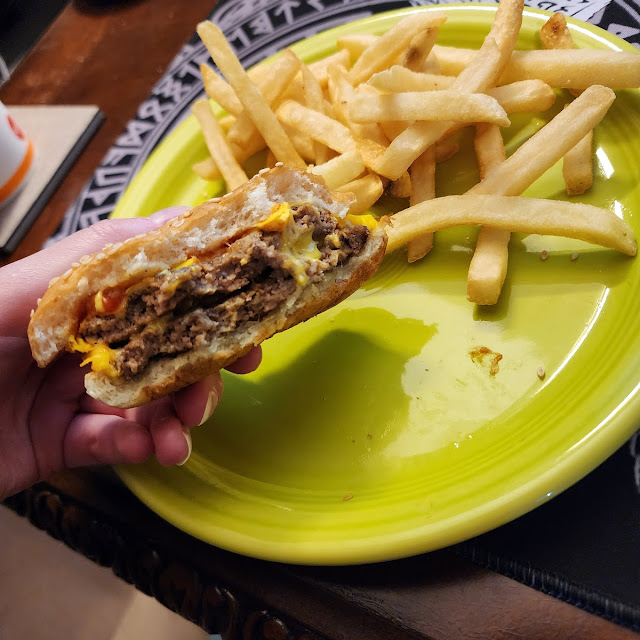 Double Cheeseburger