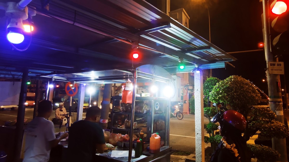 Burger Sungai Puyu • Shark