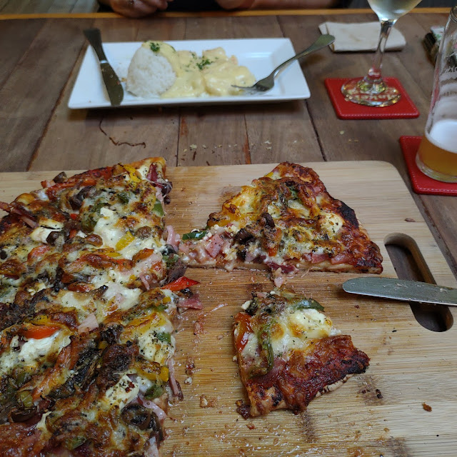 Supreme Pizza and Garlic Prawns