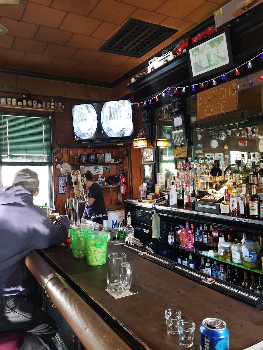 Burton's Bar