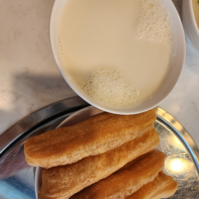 You Tiao and Soybean Milk