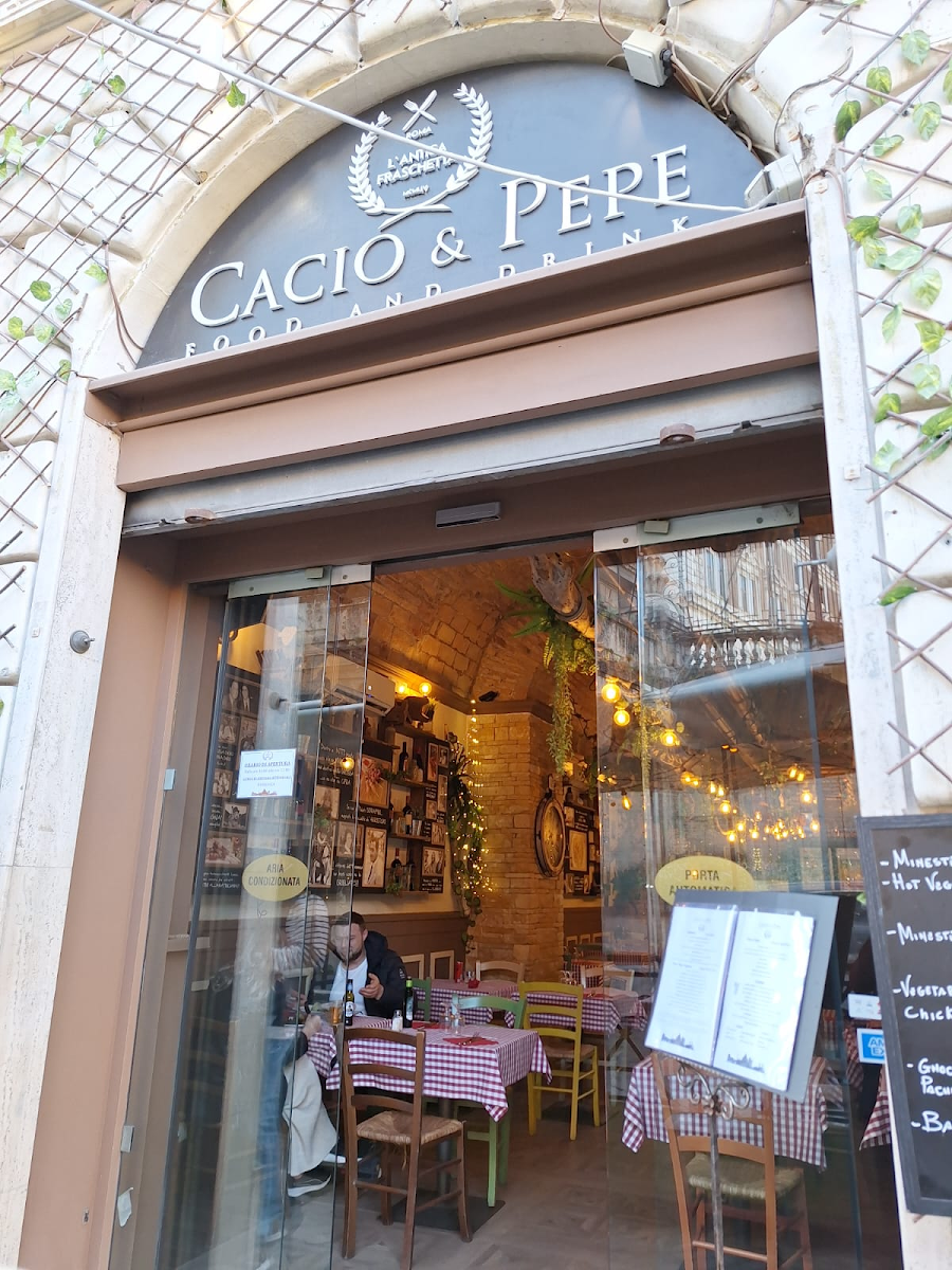 Cacio & Pepe Al Viminale Trattoria Pizzeria