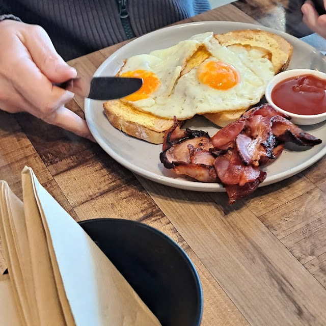 Fried Eggs