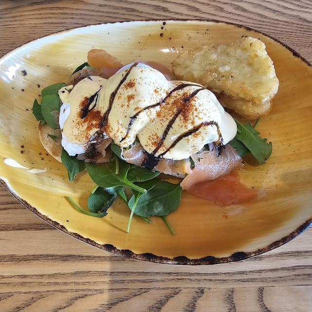 Eggs Benedict