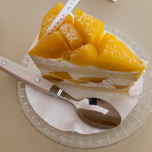 Mango Cake