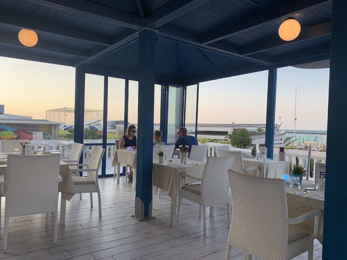 Cafe Del Mar