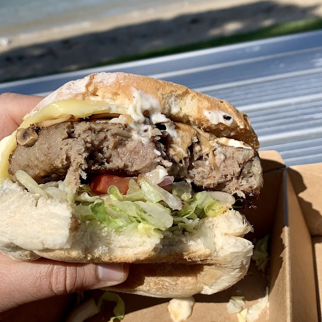 Mia Miyah Burger