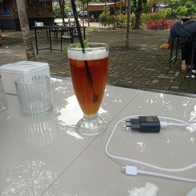 Teh Manis Dingin