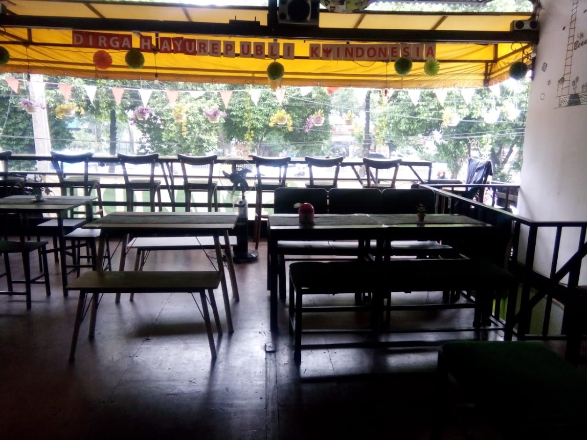 CAFE MAJOR ( Resto & Coffe )