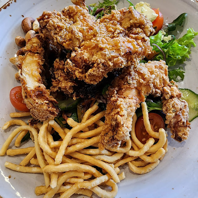 Salad Chicken Noodles