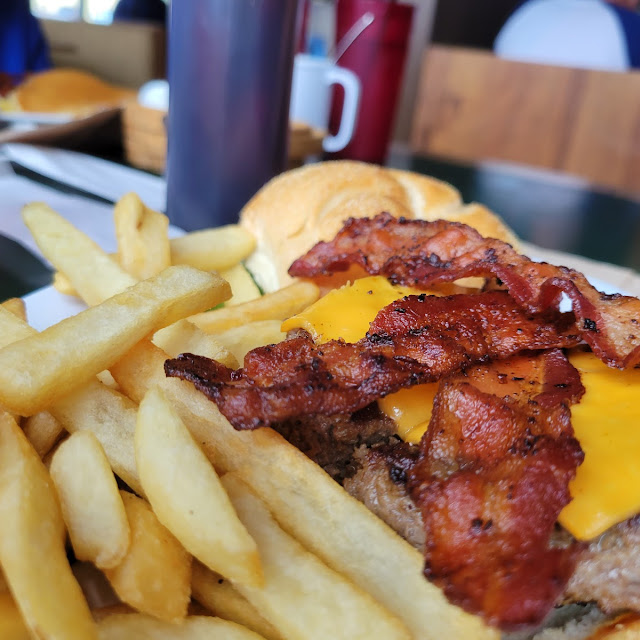 Bacon Cheeseburger