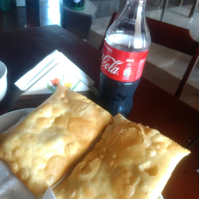 Pastel de Queijo E Carne
