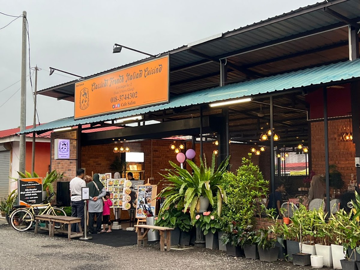 Cafe Salim French Italian Cuisine