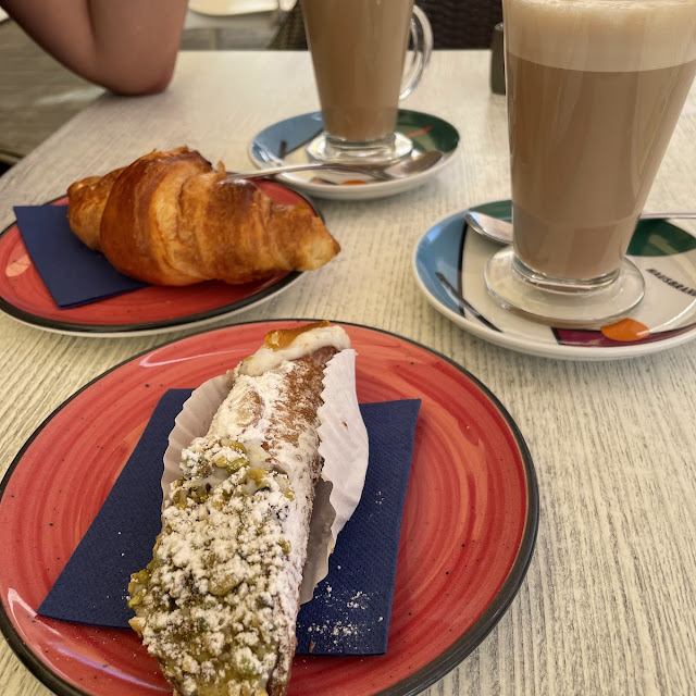 Croissant Pistache