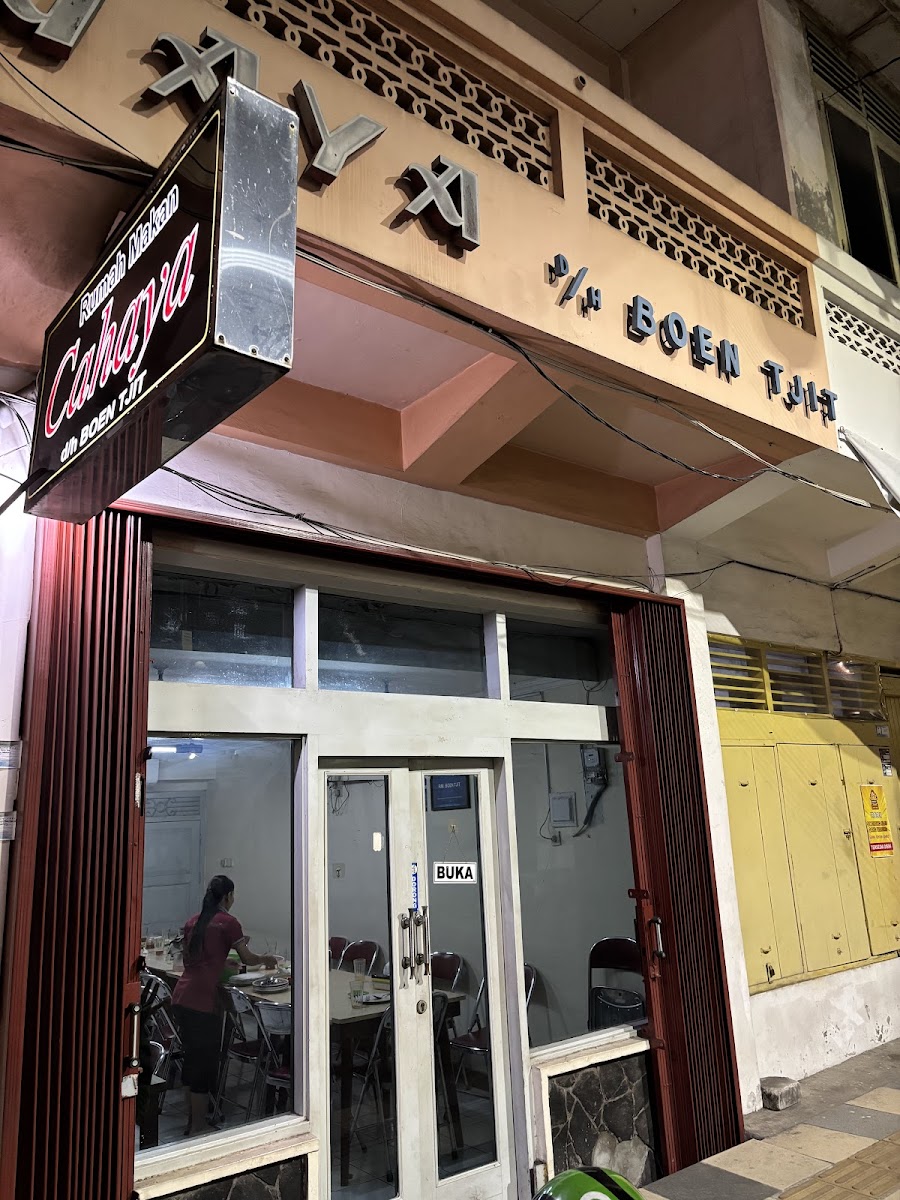 Cahaya Restaurant