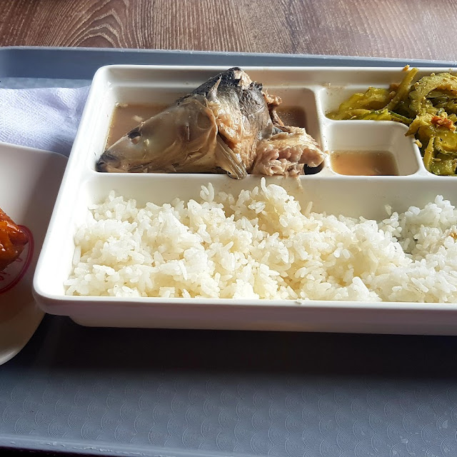 Combo Rice with Bangus Paksiw and Beef Ampalaya Turon Dessert