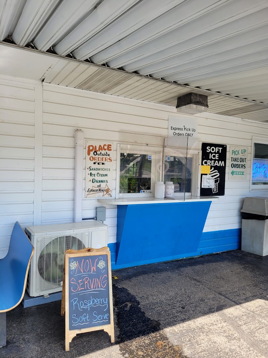 Cameo Drive-In Restaurant