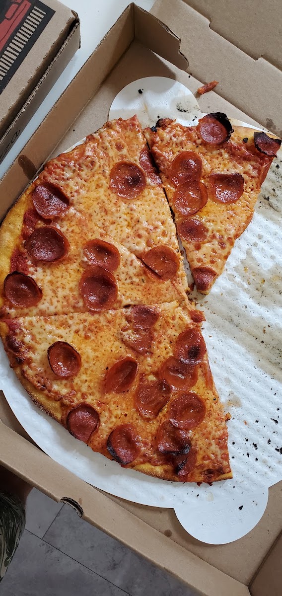 CamFam Pizzeria