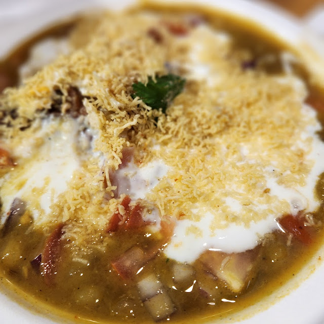 Mumbai Samosa Chaat