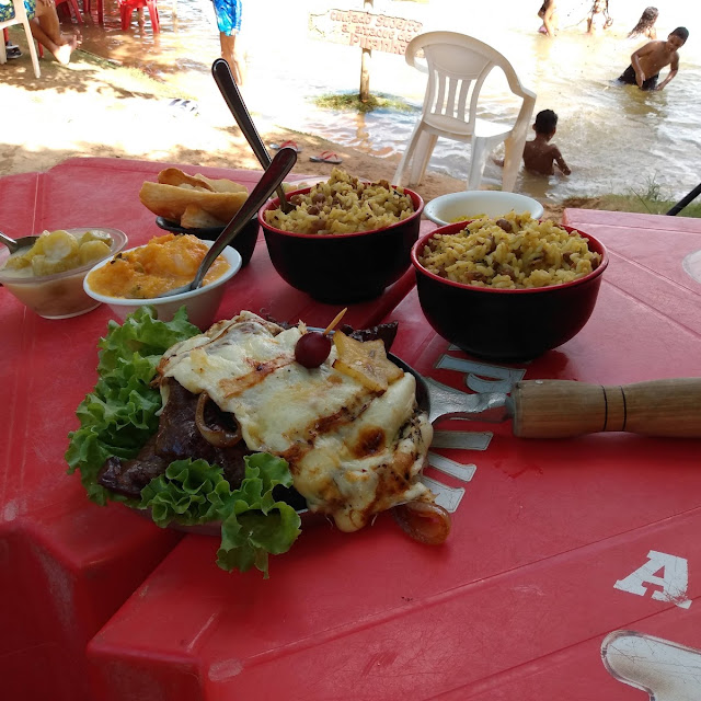 Carne de Sol Com Queijo E Baião